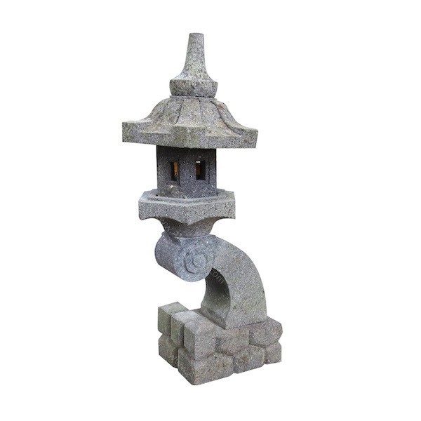 Lámpara japonesa tallada artesanalmente en piedra lavastone.