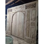 Puerta corredera oriental