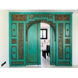 Puerta corredera oriental