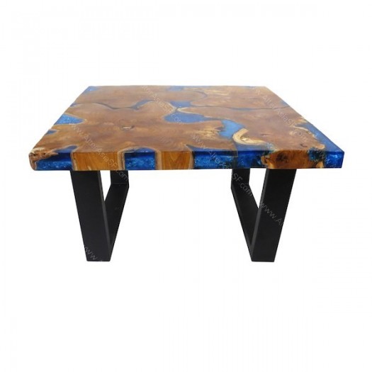 Mesa baja teca y resina azul